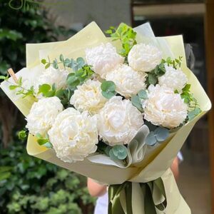 bó hoa mẫu Đơn tối giản trắng