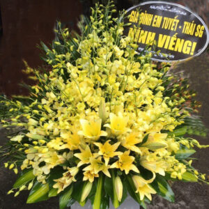 kệ hoa chia buồn lan trắng tím sang trọng