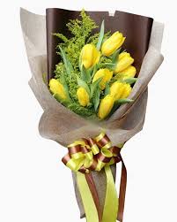 bó hoa tulip vintage vàng